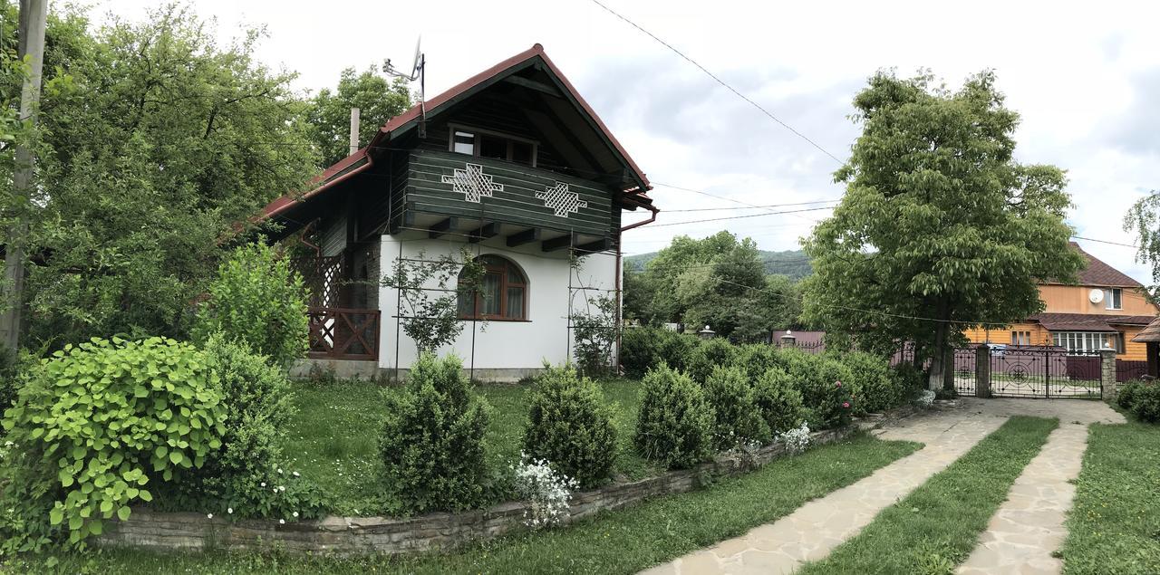 Cottage Shchaslyvyi Yaremche Luaran gambar